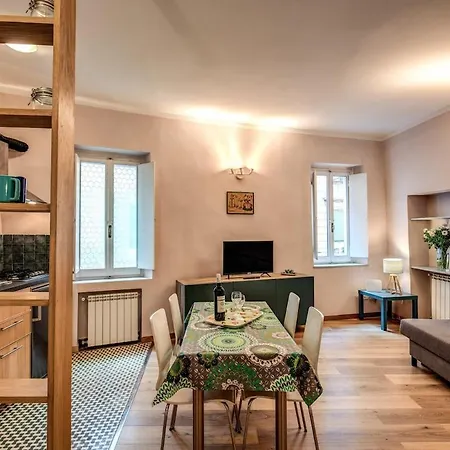 Διαμέρισμα Cappellari Campo Dei Fiori Int 2